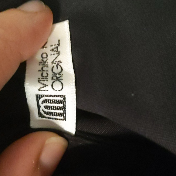 Michiko Kuge Embroidered Tote Bag - Picture 5 of 5